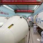 时隔5年 中国载人飞船出征：神舟12号抵达发射场